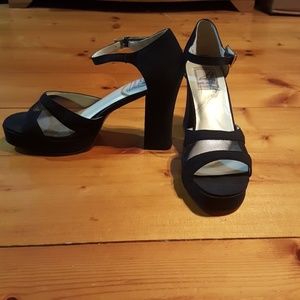 Anne Michelle Heels